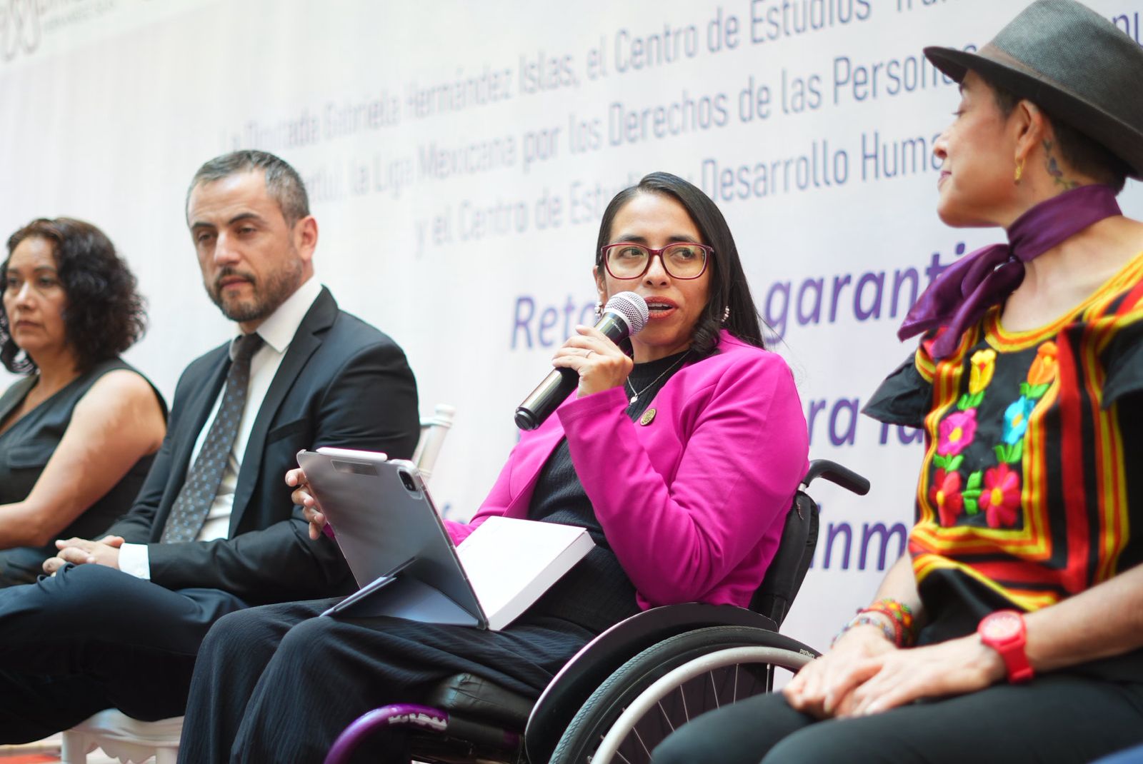 'Ley Lupus', una urgencia social y de salud pública, coinciden en Foro